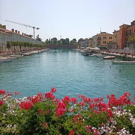 La Rosa Del Garda 아파트 *
