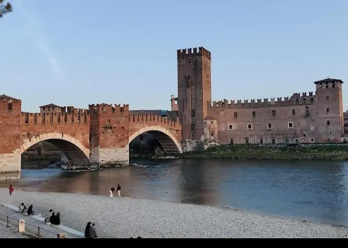 La Rosa Del Garda 아파트 *